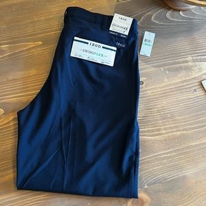 *NWT* Izod “Swingflex” Golf Pants